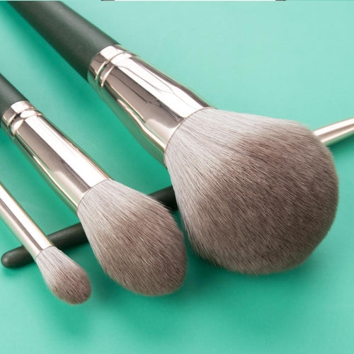 Sage Green 14-Piece Professional Makeup Brush Set with Storage Bucket